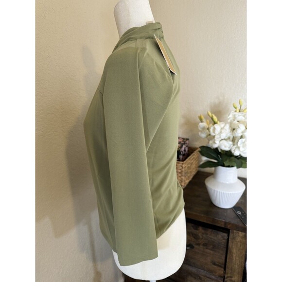 Michael kors Light Sage blouse Size XS - Picture 3 of 13